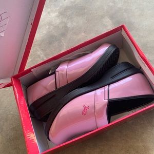 Rasolli Breast cancer awareness shoes